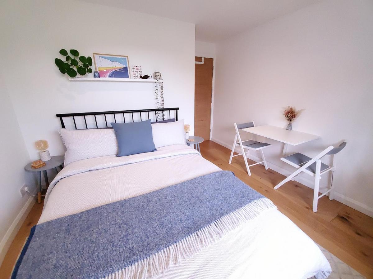 Вілла Self-Contained Annexe Excellent Location Saltdean Екстер'єр фото