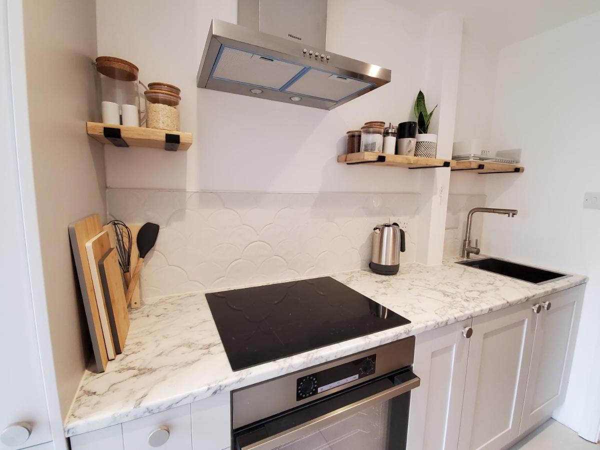 Вілла Self-Contained Annexe Excellent Location Saltdean Екстер'єр фото