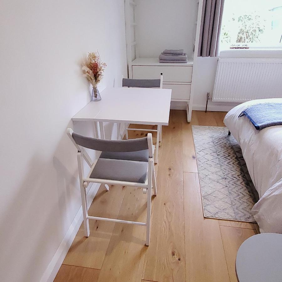 Вілла Self-Contained Annexe Excellent Location Saltdean Екстер'єр фото